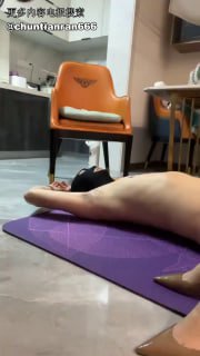 冰城 美姿 职业装高跟肉丝虐DD 吐奶 16分的封面