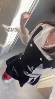 【小麦S】083_弟弟也是我的玩具_性感黑丝踩虐鞭打掐乳踢裆的封面