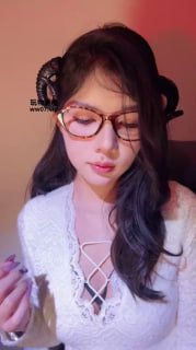 TLWW27006【美伢Sss】第一视角_露脸盯射魅魔学姐视频霸凌_mp4的封面