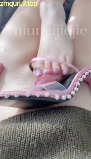 酷儿_kuerbb_COS_丝足_榨精_鞋交_绝绝子～的封面