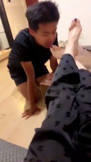 TLWW28988【司空诺然】下跪品尝臭脚丫【上】_mp4的封面