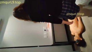 超美 小姐姐_高帮 白色 皮靴_全体重 踩踏_肚子上起跳_磨乳头_舔鞋底_隔板 鞋交的封面