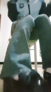 TLWW22718【柠柠S】第一视角_同桌，你在我脚下干嘛呢？的封面