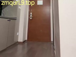黑丝_高跟_站立覆脸_训狗的封面
