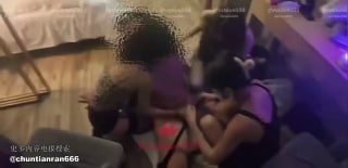 听兰女神】6月三女神暴力马眼强制吐奶16分下集的封面