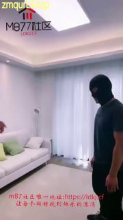 超狠女S_多双鞋_轮流_踢爆贱狗的封面