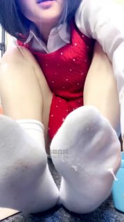 TLWW26485【初恋S】第一视角_跟踪邻家妹妹被发现羞辱踩踏的封面
