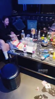 TLWW27924【荷花会所】KTV呕吐物专场.mp4的封面
