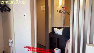 日本_素人小姐姐_下班享受贱奴口舌侍奉的封面