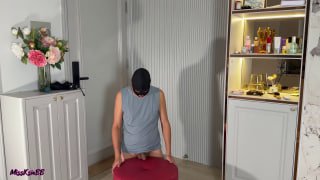 群主自购 MissKsiaBB 最新 虐阳 炸精 踩踏 作品 隔板踩踏的封面