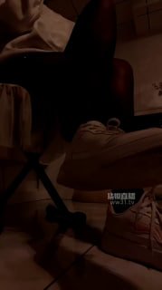 TLWW27323【萱萱子】第一视角-粗口炸J.mp4的封面