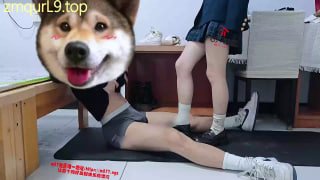小姐姐_JK制服_黑色小皮鞋_踩J碾压JJ_吐奶的封面