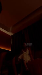 TLWW28977【司空诺然】带素人闺蜜玩狗.mp4的封面
