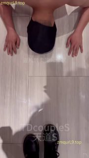 天道_夫妻主_隔板_马克靴_踩踏_磨龟头的封面