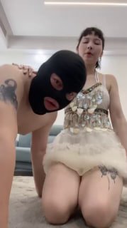 TLWW28935【姗姗S】表哥钻我跨下.mp4的封面