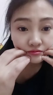 TLWW28621【洛芊S】酸臭黑丝脚玩奴.mp4的封面