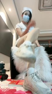 TLWW22600【曼欲S】第一视角_红绿灯黄金圣水医疗角色扮演护士羞辱强烈推荐白袜肉丝裸足白鞋的封面