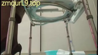 魅影_坐便椅下_大量黄金_高跟踩头_长鞭胁迫_完食的封面