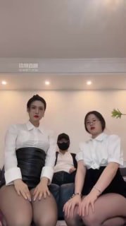 【松紫也狗】198_被老板教训的一天_双女M_指导相互虐羞辱【松紫大大】的封面