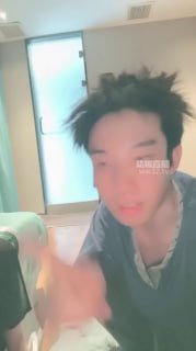 TLWW26438【女生脚汗清洁大师】大师在采耳店被素人嚯嚯的封面