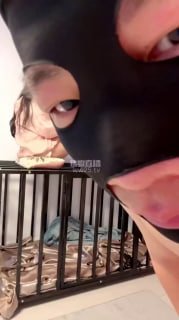 TLWW27704【贝拉S】囚禁狗笼-原味白袜辱.mp4的封面