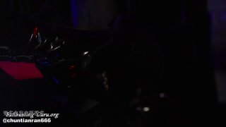 Jolie Berrie Ballbusting Or Flat Cage的封面