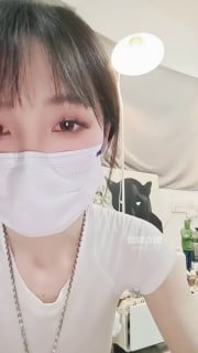【暴力美学S】456 运动鞋白袜踩踏喂食场的封面