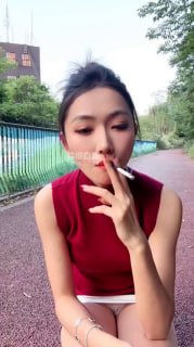 TLWW26968【美美S】户外调教女装贱狗.mp4的封面