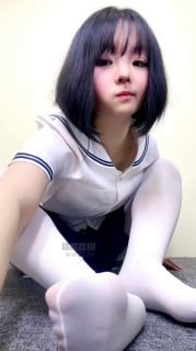 TLWW26484【初恋S】第一视角_哥哥被妹妹发现偷藏袜子羞辱的封面
