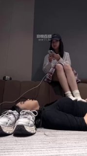#薄荷缺条狗 白袜脚踩母狗 #暴暴的封面
