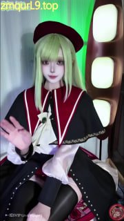 足控COS福利姬_月野兔_丝袜玉足足交_榨精吃鸡_若叶睦上的封面