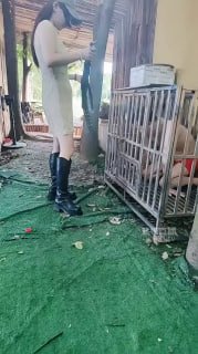 TLWW28807【南兮女S】户外圈养犬化场.mp4的封面