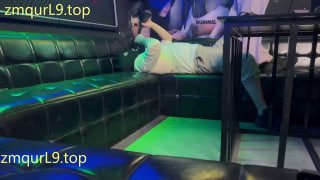 索摩俱乐部_多女S_圣水专用漏斗接圣水_舔脚_抽打的封面